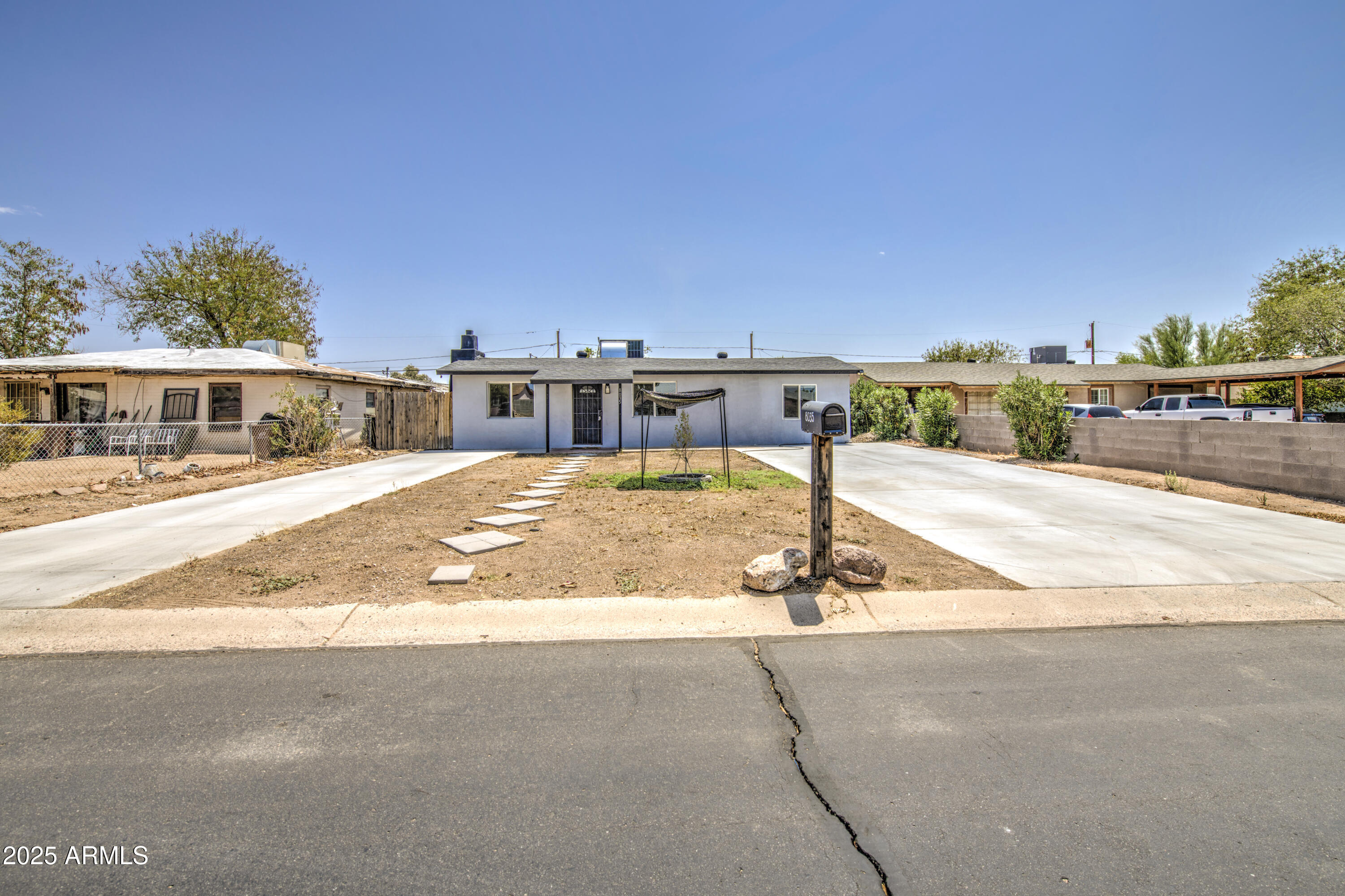 8035 E 4TH Avenue, Mesa, AZ 85208