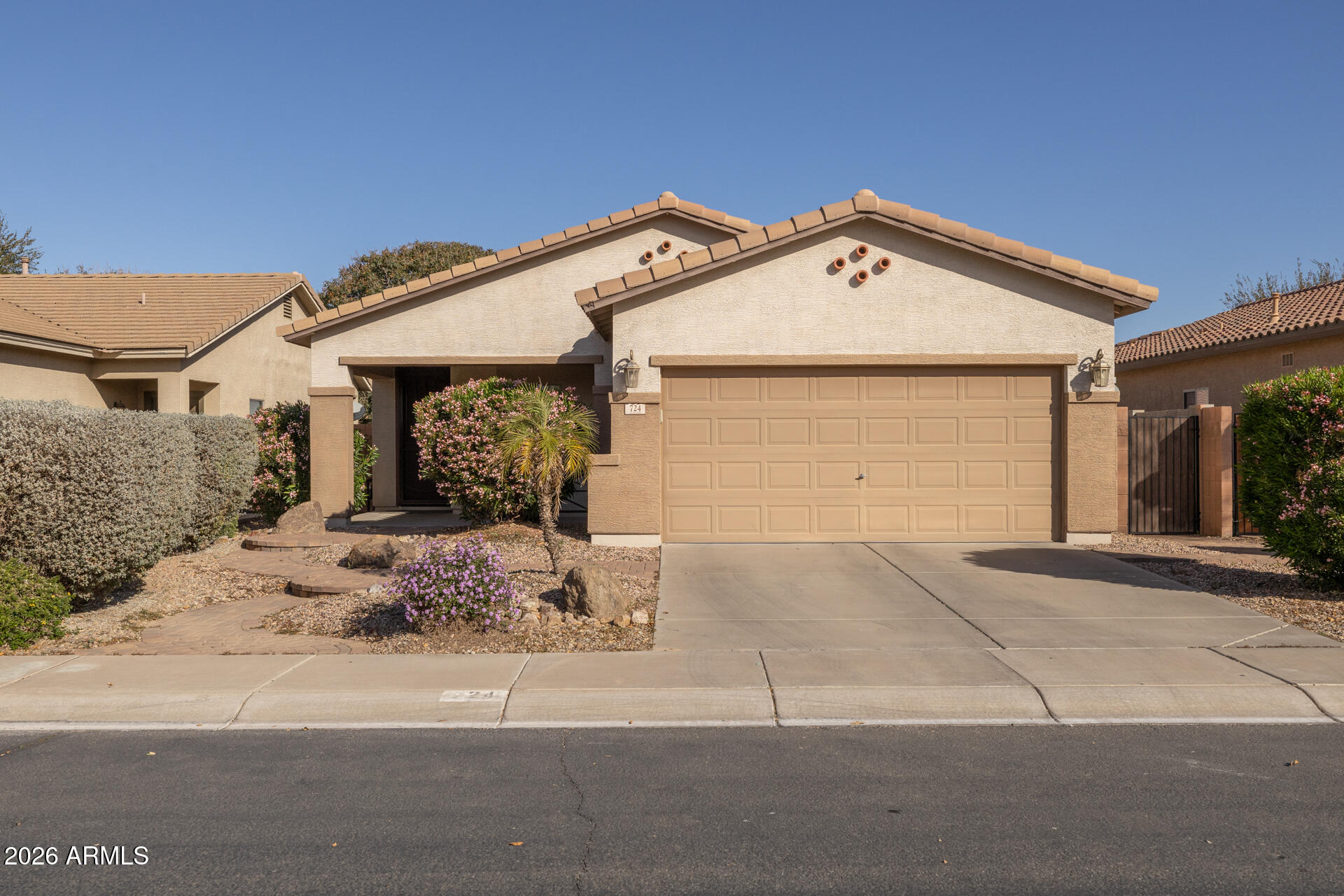 724 W TRELLIS Road, Queen Creek, AZ 85140