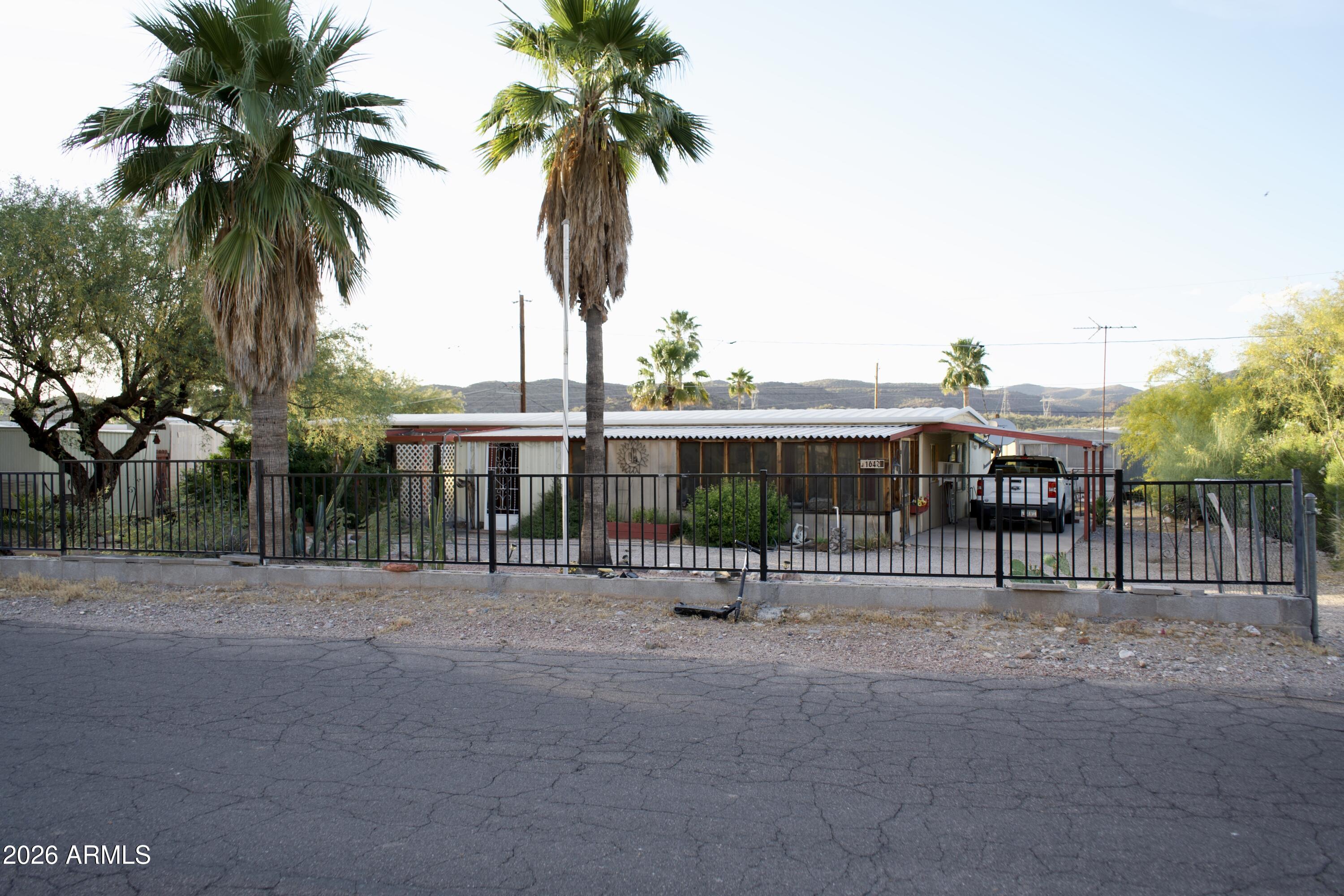 164 W MORRIS Drive, Queen Valley, AZ 85118